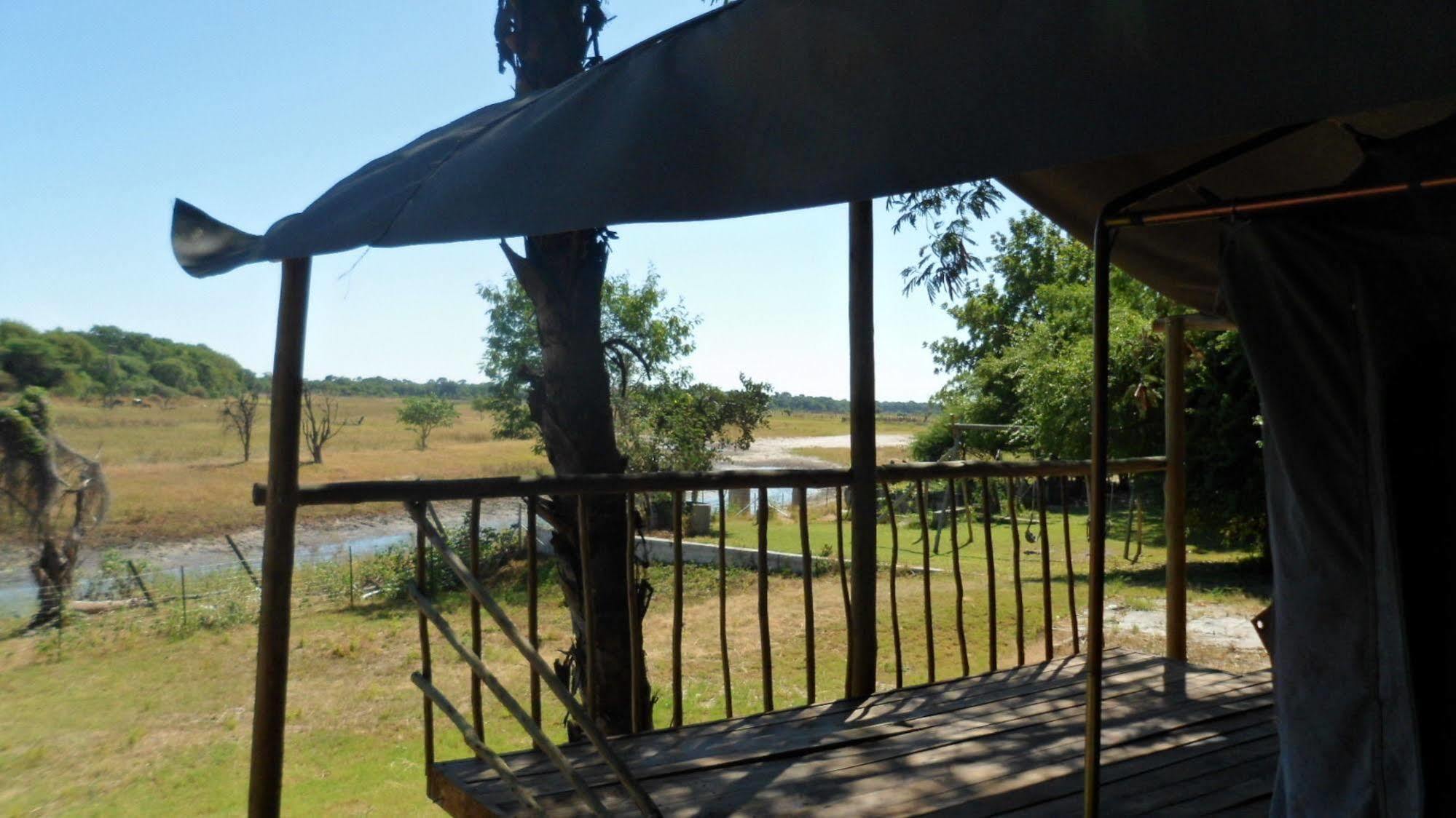 Okavango River Lodge Maun Eksteriør billede